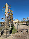 Postmeilens&auml;ule am der Schlossallee